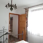 Oeregporta Vendeghaz Bazsi