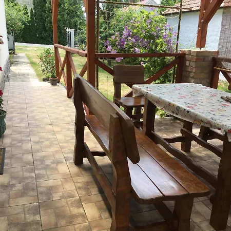 Oeregporta Vendeghaz