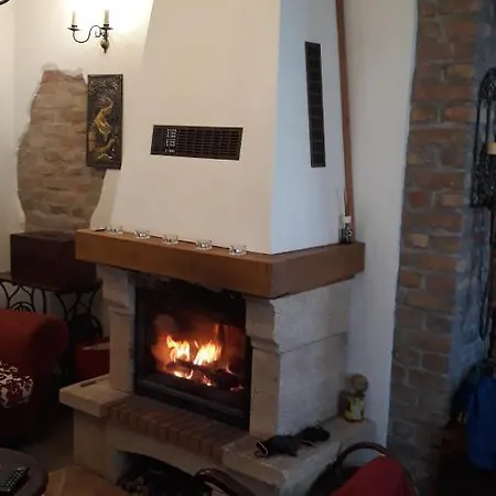 Oeregporta Vendeghaz Bazsi