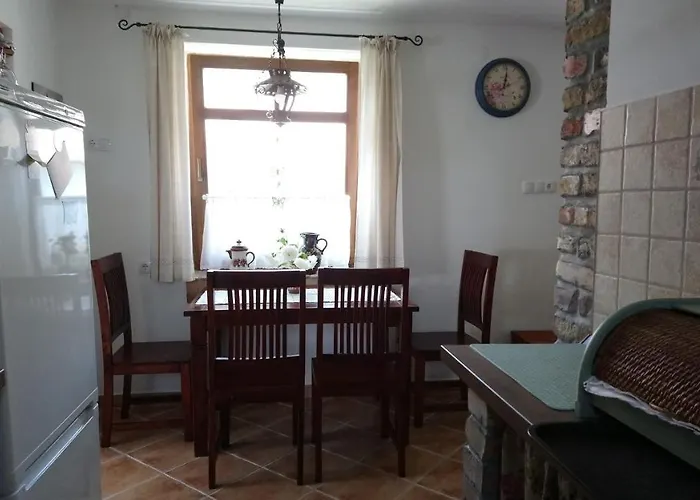 Daire Oeregporta Vendeghaz Bazsi
